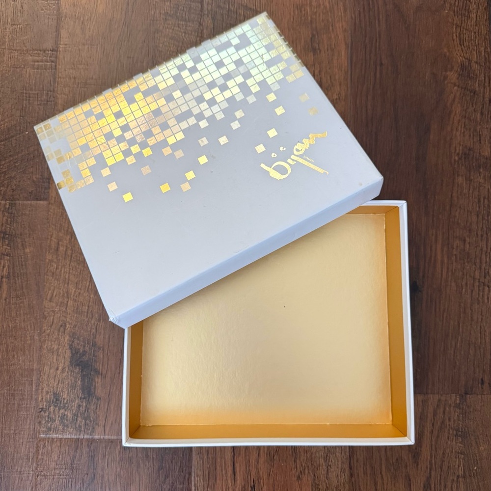 BIJAN sturdy storage box